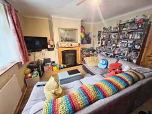 Lounge- click for photo gallery